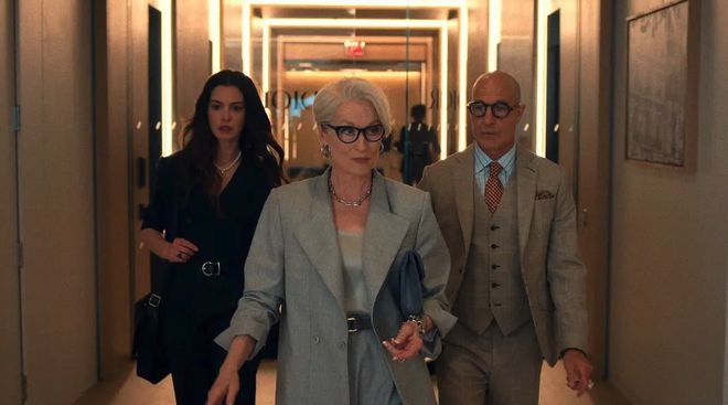《穿普拉达的女王2》：以时尚之名，讲新闻出版业的故事 