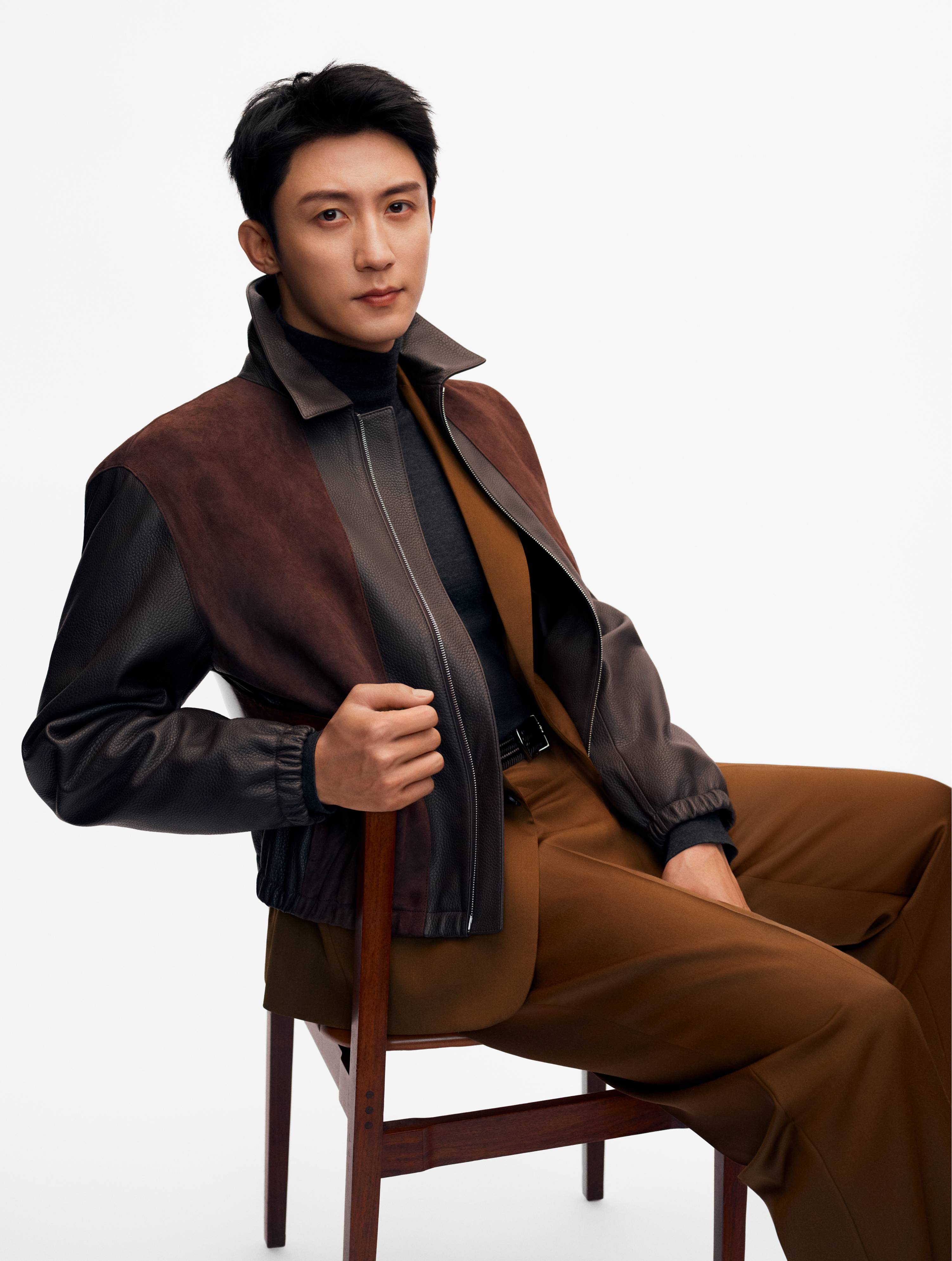 FERRAGAMO宣布演员黄景瑜成为全球品牌代言人