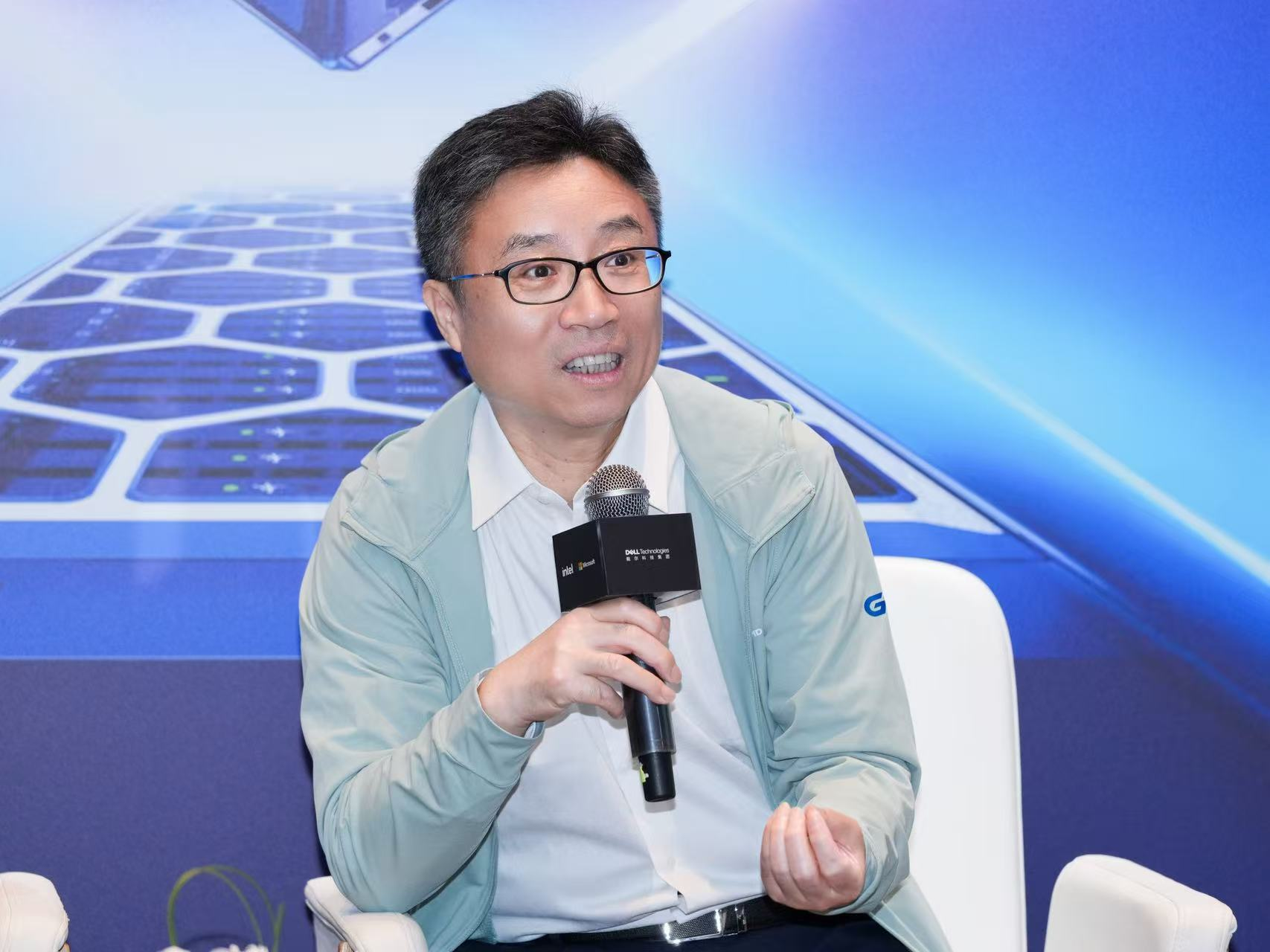 从“数据困局”到“智能原生”：戴尔科技以三大支柱重构现代化数据基础架构