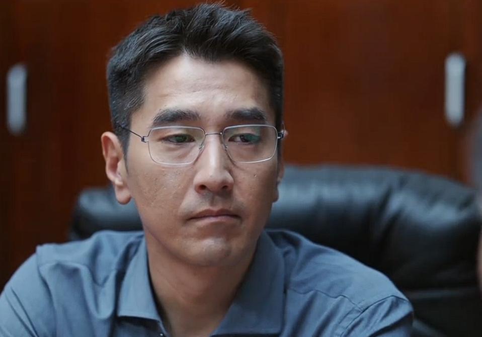当“关系户”混进央八医疗剧,龇牙咧嘴,全程尬演,难怪弃剧一片 当“关系户”混进央八医疗剧,龇牙咧嘴,全程尬演,难怪弃剧一片