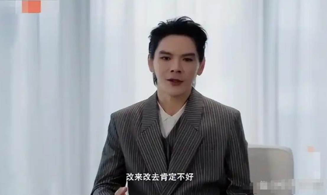 陪睡陪玩只是皮毛，继杨玉梅后，向佐再曝潜规则，关晓彤都遭了殃