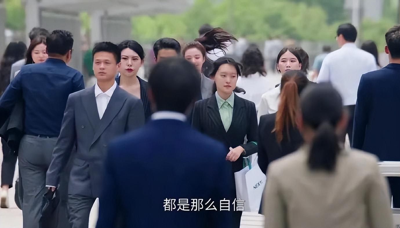 看完《爱情有烟火》再看《云秀行》，我只想说，积压剧还不如不播