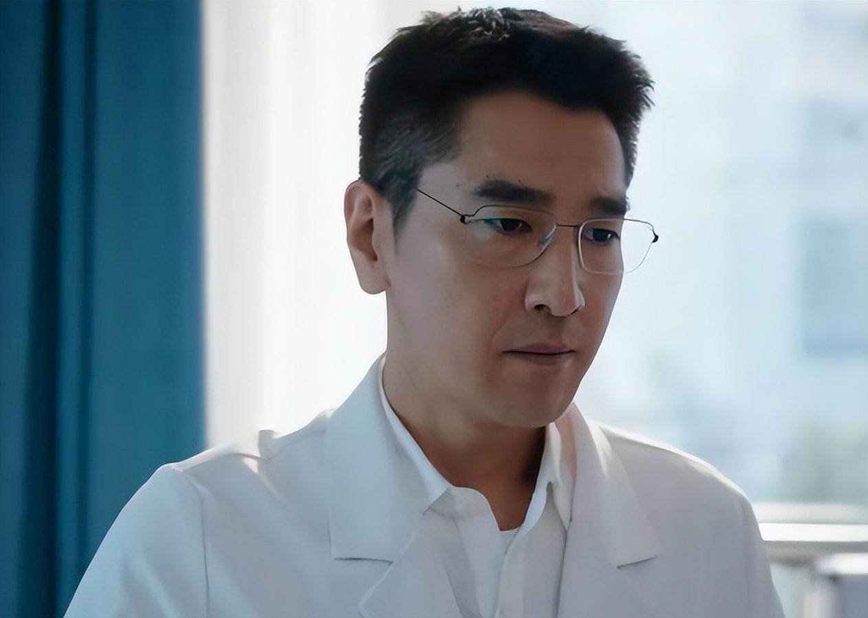 女演员千万别整容，看《问心2》毛晓彤与张佳宁同框，对比很惨烈