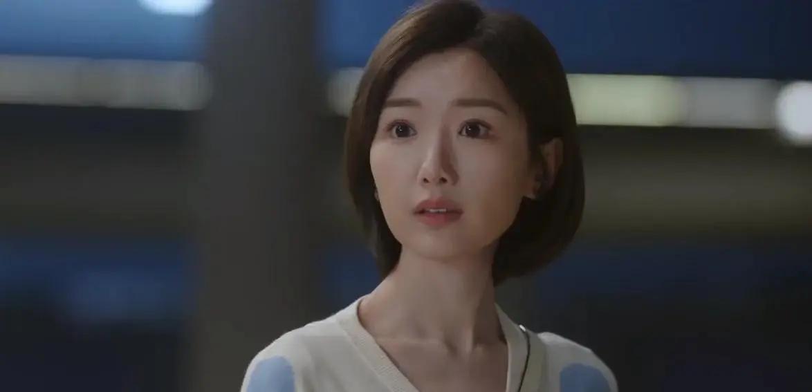 女演员千万别整容，看《问心2》毛晓彤与张佳宁同框，对比很惨烈