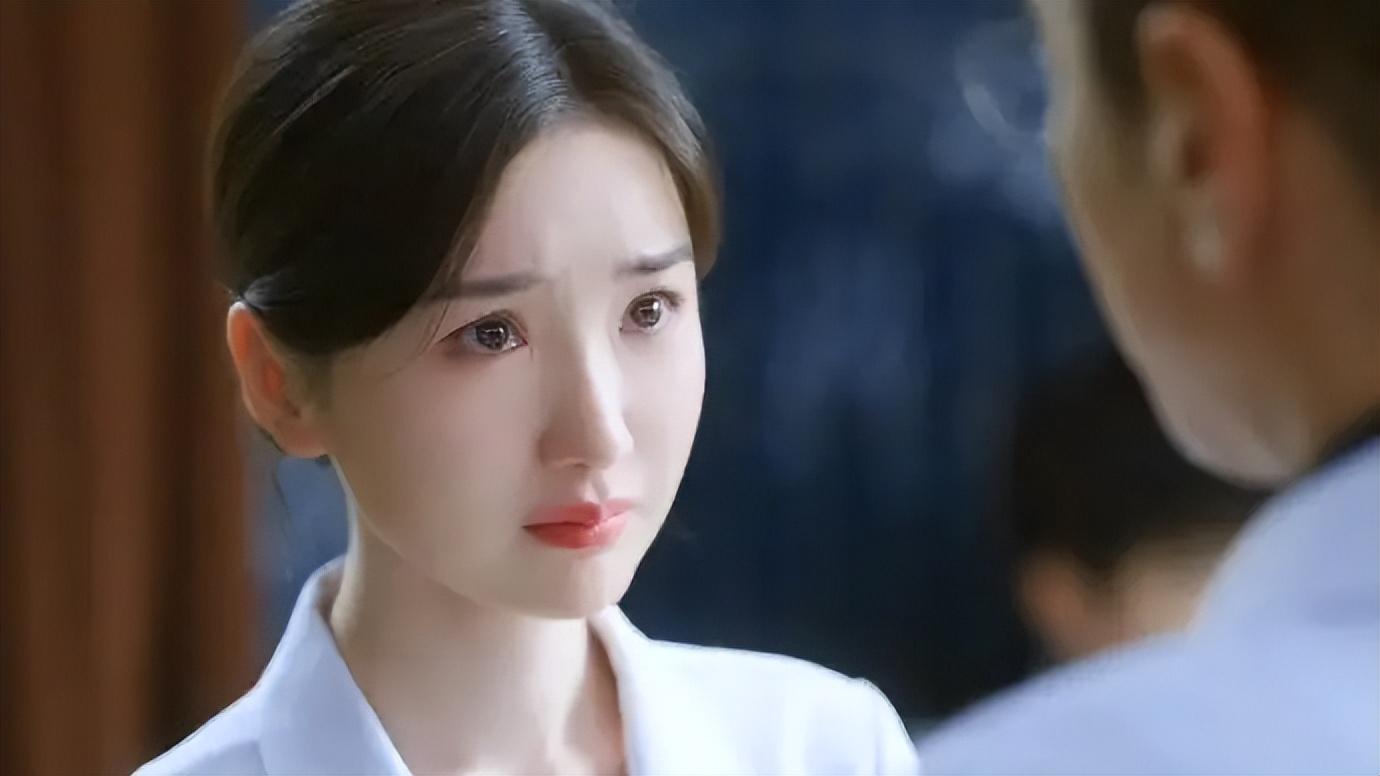 女演员千万别整容，看《问心2》毛晓彤与张佳宁同框，对比很惨烈