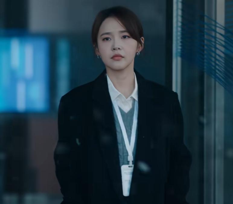 女演员千万别整容，看《问心2》毛晓彤与张佳宁同框，对比很惨烈