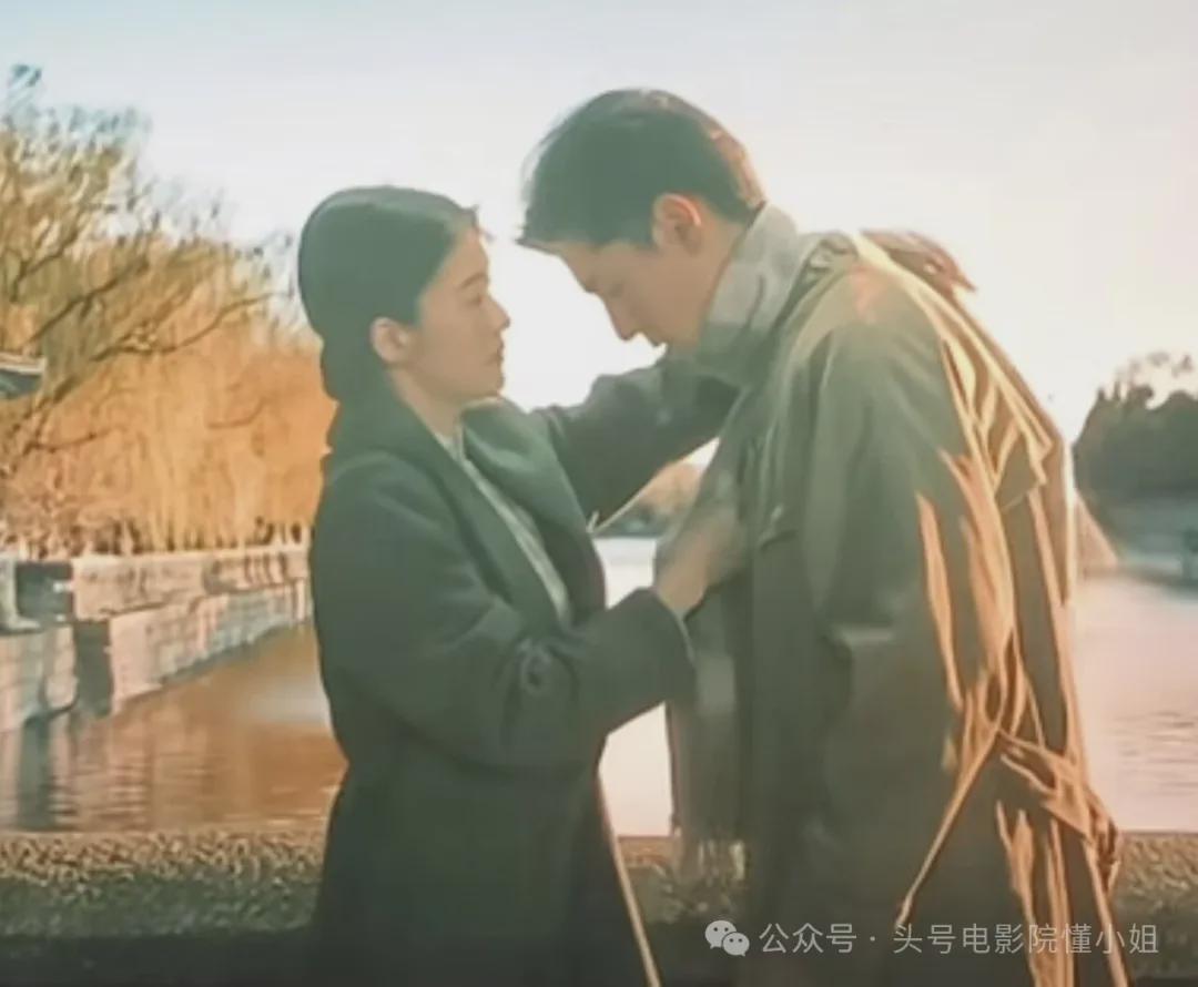 删减被黑！二刷冯小刚《抓特务》,于和伟结婚戏穿帮,看懂的不到1%