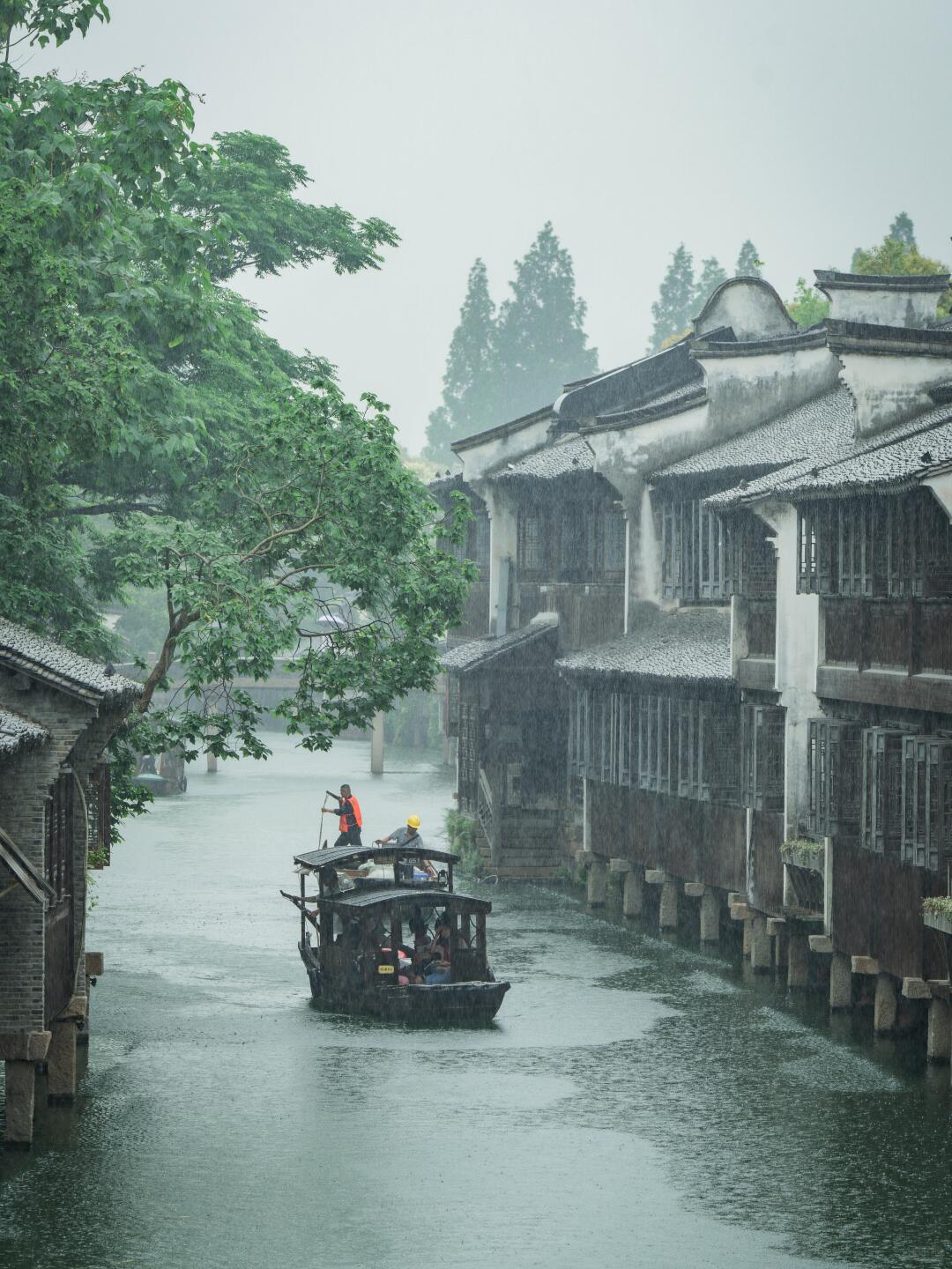 被骂了这么多年，国内景区的审美，终于开始“去油”了