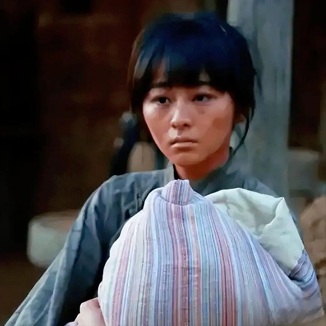 鹿子霖酒后非礼儿媳，为何是儿媳发疯致死？因为没人想知道真相