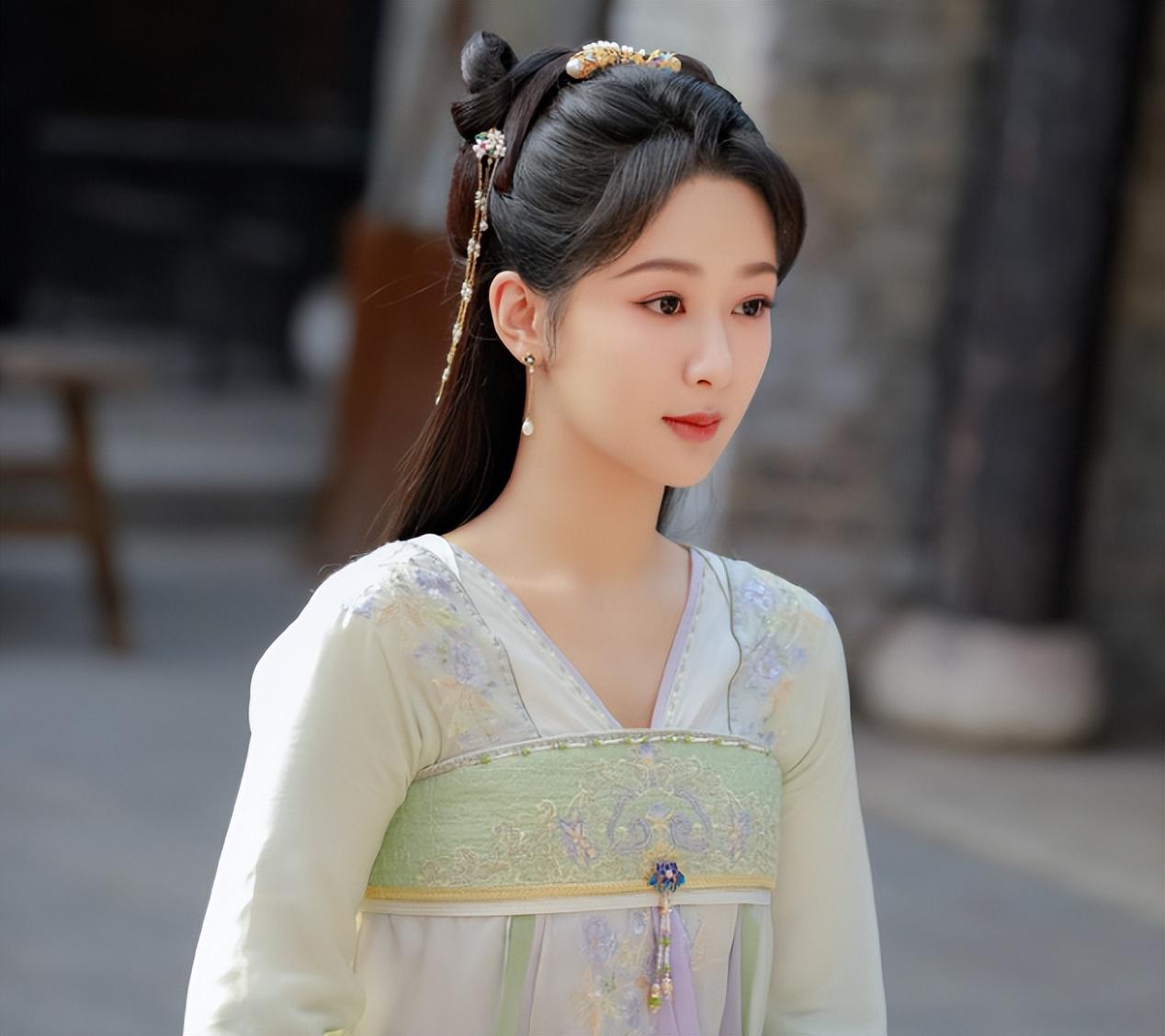 为何杨紫选择和欧豪再次合作？《长相思》给杨紫上了，重要一课