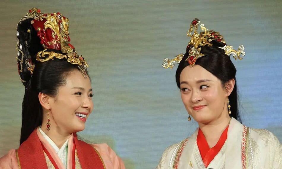 刘涛去上海出差，想着好久没见孙俪，发微信约晚饭。孙俪回得很快：见面可以，只能中午，四点前必须散