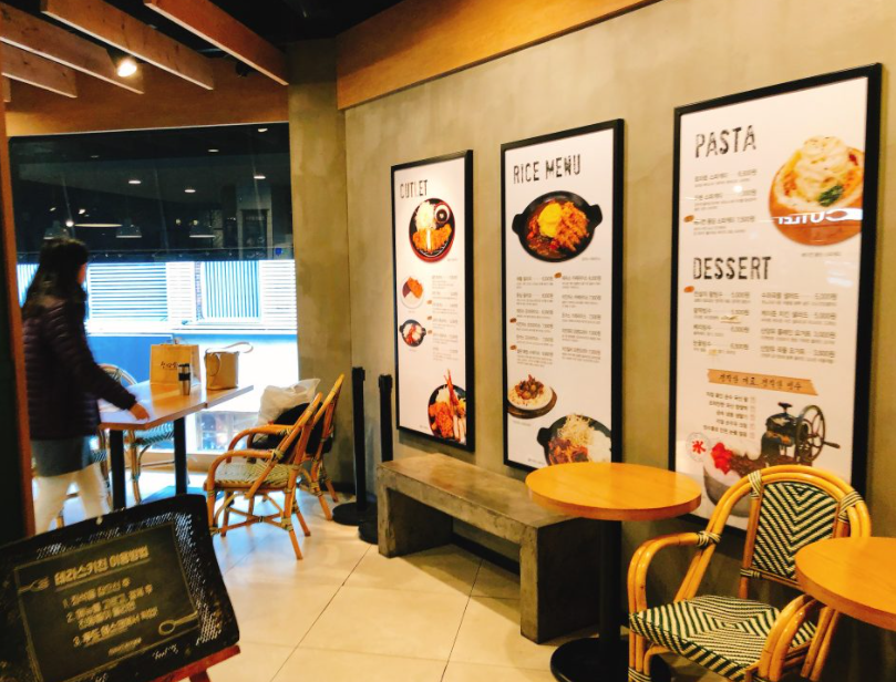 桃李做快餐、鲍师傅卖西餐，倒闭9万家后，面包房的尽头是饭店？