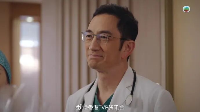 非份之罪|吴启华再穿白大褂毫无老态,程至美化身偏执魔鬼严父,后续癫狂戏份陆续登场 非份之罪|吴启华再穿白大褂毫无老态,程至美化身偏执魔鬼严父,后续癫狂戏份陆续登场