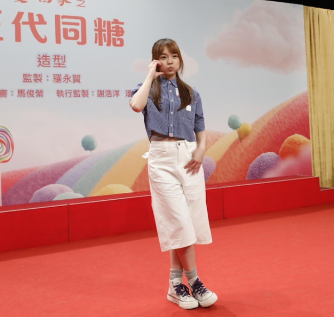 TVB全新处境剧女主现身!34岁TVB女星直呼压力大!演单亲妈妈称要借鉴母亲经历 TVB全新处境剧女主现身!34岁TVB女星直呼压力大!演单亲妈妈称要借鉴母亲经历