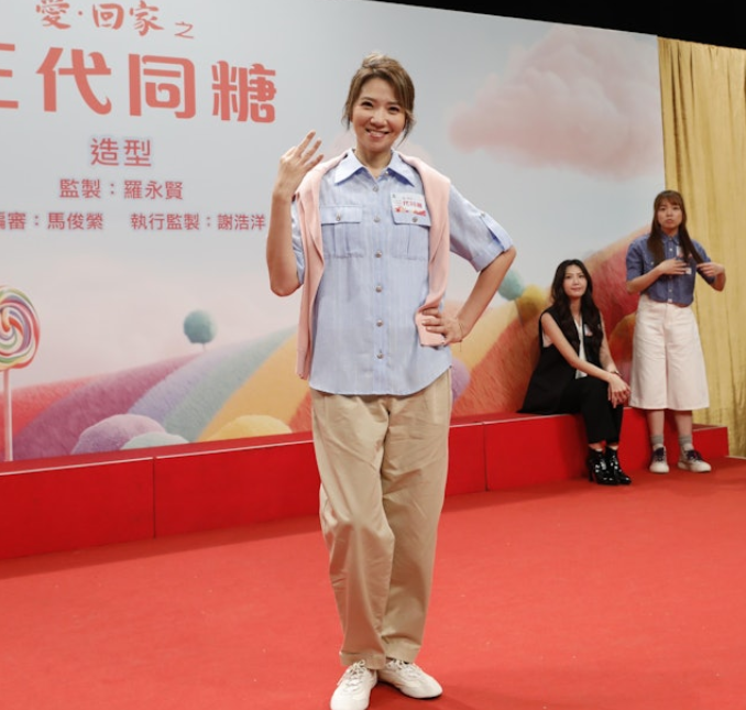 TVB全新处境剧女主现身!34岁TVB女星直呼压力大!演单亲妈妈称要借鉴母亲经历 TVB全新处境剧女主现身!34岁TVB女星直呼压力大!演单亲妈妈称要借鉴母亲经历