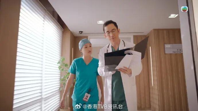 非份之罪|吴启华再穿白大褂毫无老态,程至美化身偏执魔鬼严父,后续癫狂戏份陆续登场 非份之罪|吴启华再穿白大褂毫无老态,程至美化身偏执魔鬼严父,后续癫狂戏份陆续登场
