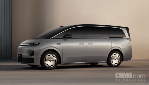 零跑D99 7月20日起开启全国交付 全国门店展车、试驾车已到位