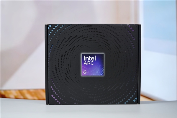 英特尔锐炫G3 Extreme加持!微星CLAW 8 EX AI+掌机2026图赏
