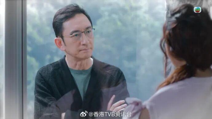 非份之罪|吴启华再穿白大褂毫无老态,程至美化身偏执魔鬼严父,后续癫狂戏份陆续登场 非份之罪|吴启华再穿白大褂毫无老态,程至美化身偏执魔鬼严父,后续癫狂戏份陆续登场